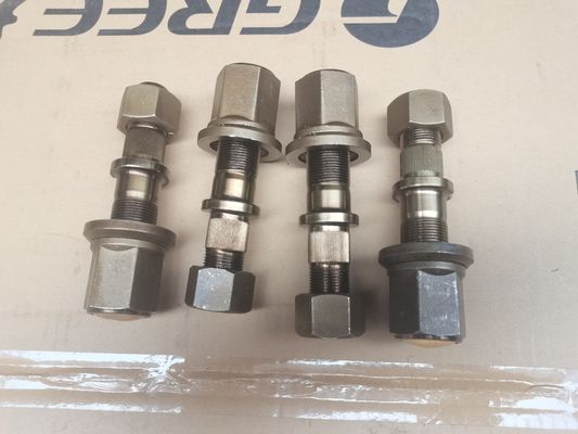 Rear Wheel Bolts DZ9112340123 for HOWO Truck Parts 2005- 4x4 Year 2005- 2005-