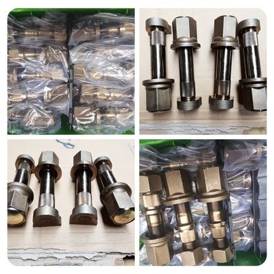 Rear Wheel Bolts DZ9112340123 for HOWO Truck Parts 2005- 4x4 Year 2005- 2005-