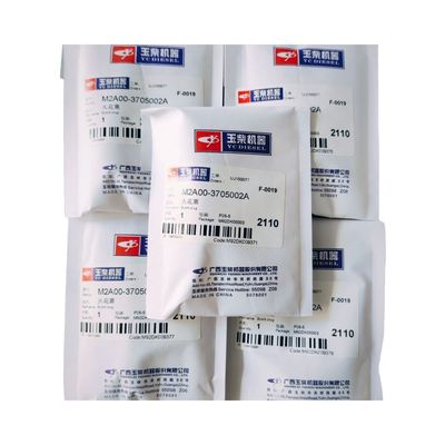 Bus Yutong Yuchai Engine Spark Plug M2A00-3705002A IFR 7U-4D for Superior Performance