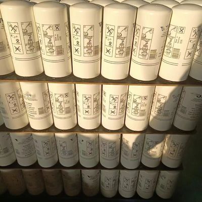 Highly Recommended H200W10 H200W40 Truck Engine Oil Filter 21707133 for Mack Heavy Duty