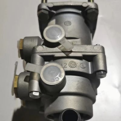 Heavy Duty Truck Howo Truck Parts Foot Brake Valve Brake Master Cylinder 6 Holes WG9719360005/6