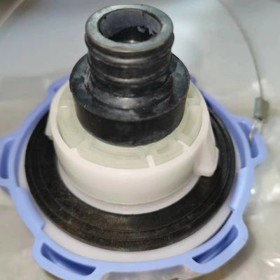 Urea Cap SZ974000727 The Ideal Choice for Howo Shacman Delong X3000M3000 Truck Parts