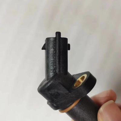 Crankshaft Position Sensor for Heavy Duty Truck Engine 0281002315 612630030007 501041244902612