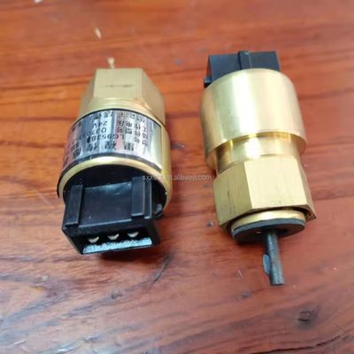 Jinlong Dongfeng Heavy Truck Parts Odometer Sensor Speed Sensor Lg953B1 1100916 3824010