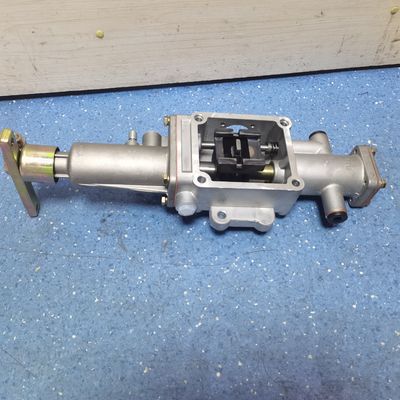 100% Tested Heavy Duty Truck HOWO FAW Truck Gearbox Small Cover Assembly Double Rod